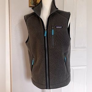 Grey fleece Patagonia vest size Men’s Small
